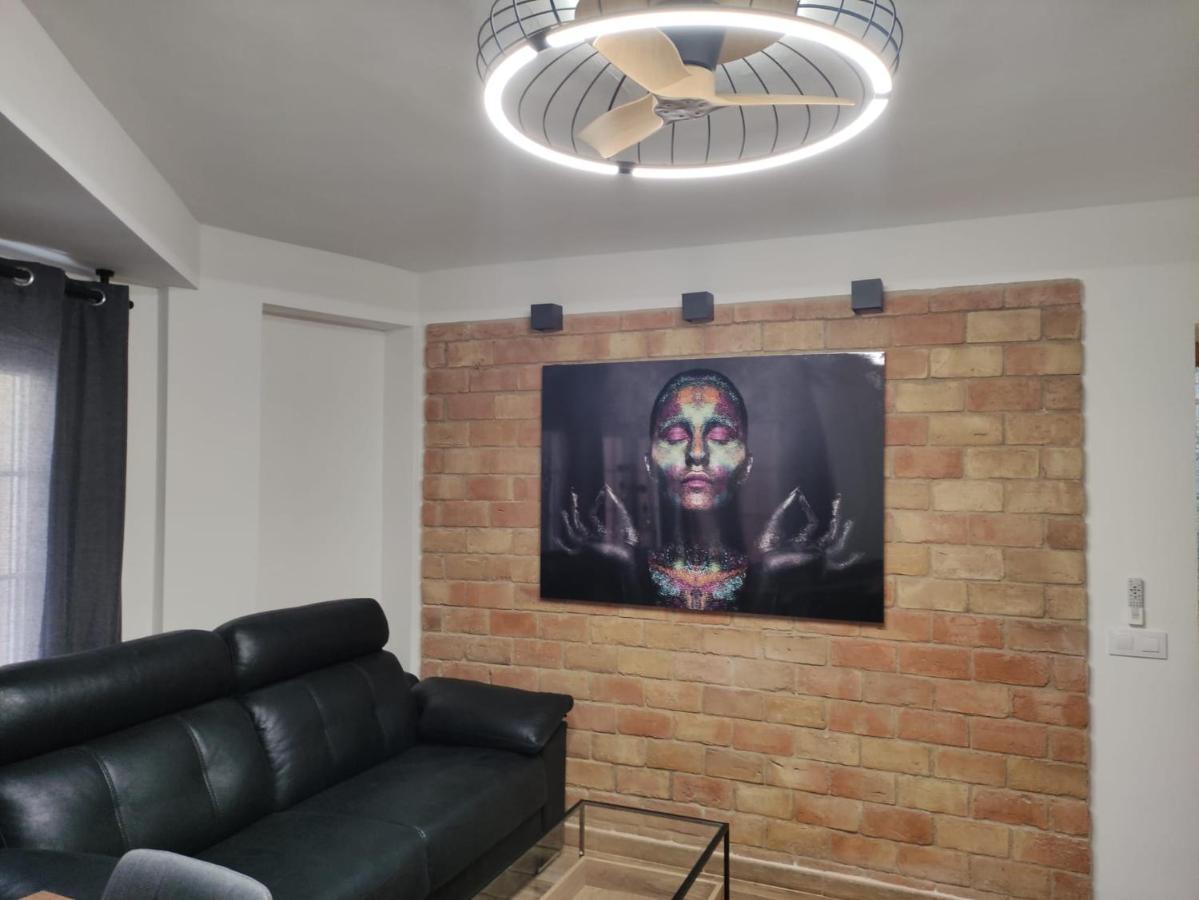 Solymar Poniente Apartamento Recien Reformado A 3 Min De Playa Poniente Y Del Centro Parking Opcional Benidorm Dış mekan fotoğraf