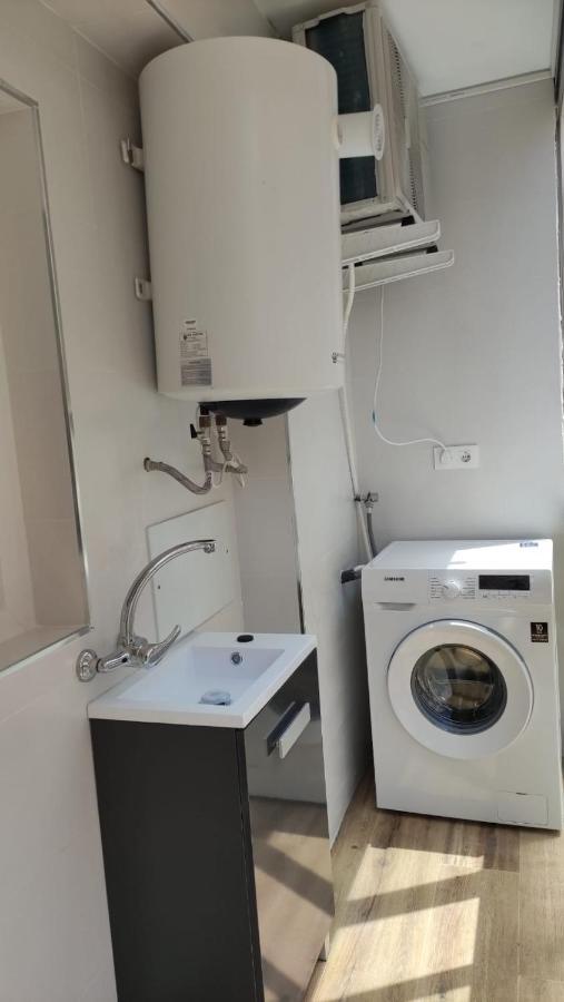 Solymar Poniente Apartamento Recien Reformado A 3 Min De Playa Poniente Y Del Centro Parking Opcional Benidorm Dış mekan fotoğraf