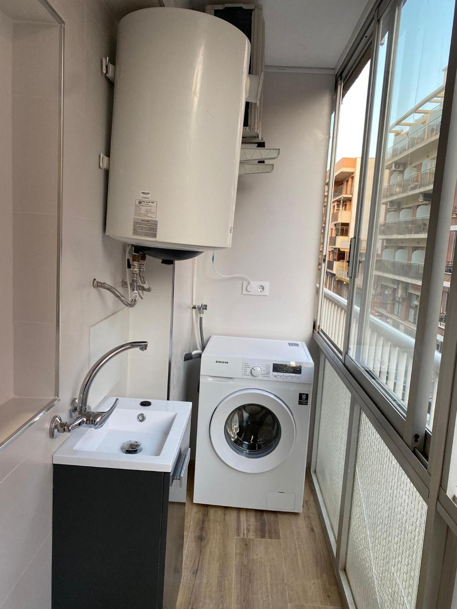 Solymar Poniente Apartamento Recien Reformado A 3 Min De Playa Poniente Y Del Centro Parking Opcional Benidorm Dış mekan fotoğraf